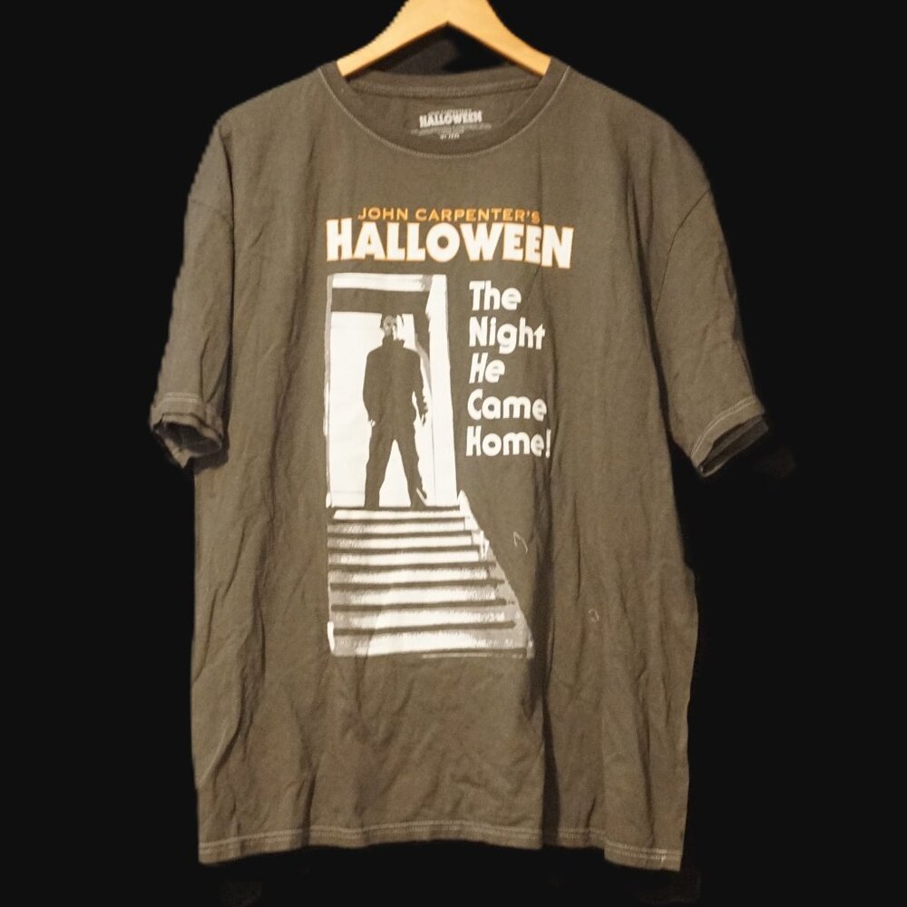 John Carpenter’s Halloween Gray Michael Myers Tee “The Night He Came Home!” XL